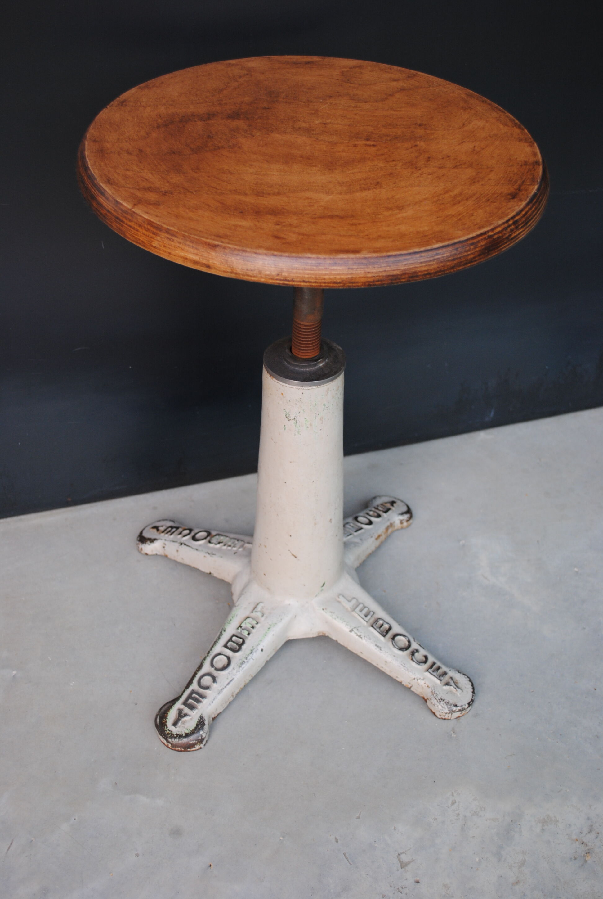 Tabouret industriel de métier lebocey type singer