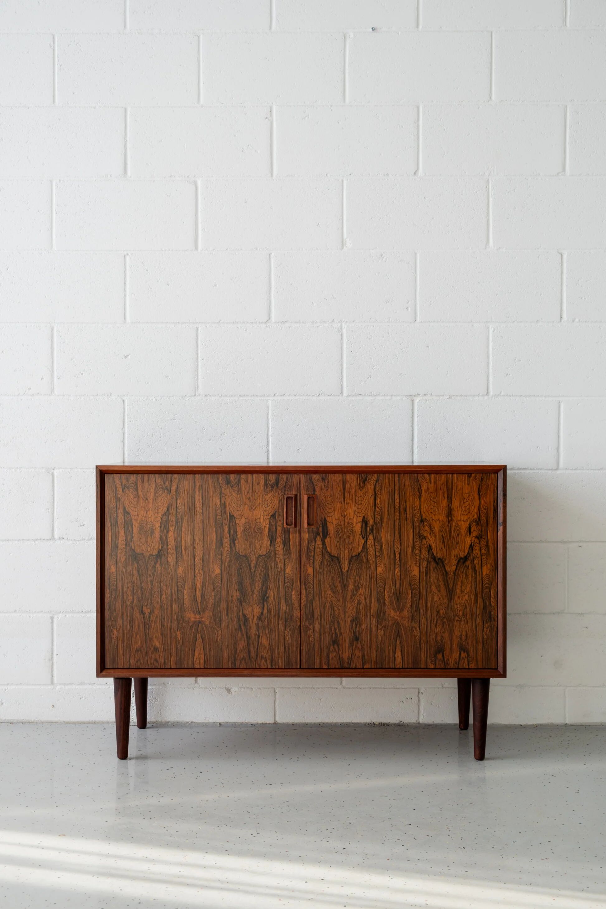 Cabinet en palissandre danois