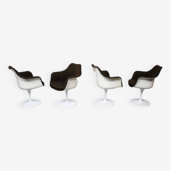 Ensemble de quatre fauteuils tulipes pivotants Eero Saarinen, modèle 150, années 1970 par Knoll Int.