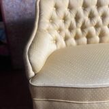 Small padded toad bench