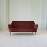 "Samsas" canapé in rare velvet by Carl Malmsten from the mid-century, Sweden, 1960s.