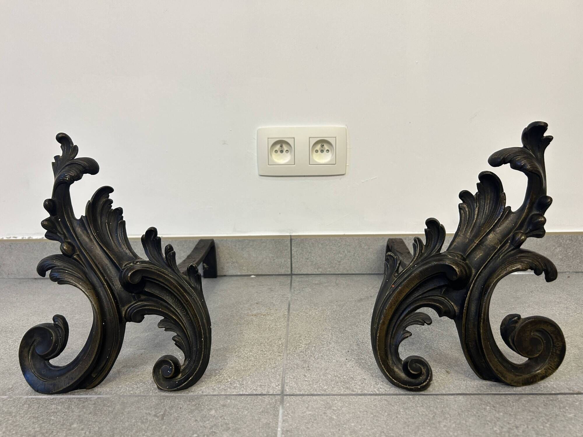 Beautiful pair of bronze andirons - 19th century