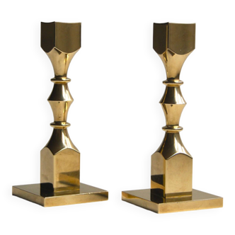 Pair of brass candle holders from Metallslöjden Gusum Sweden. Design Lars Bergsten 1984.