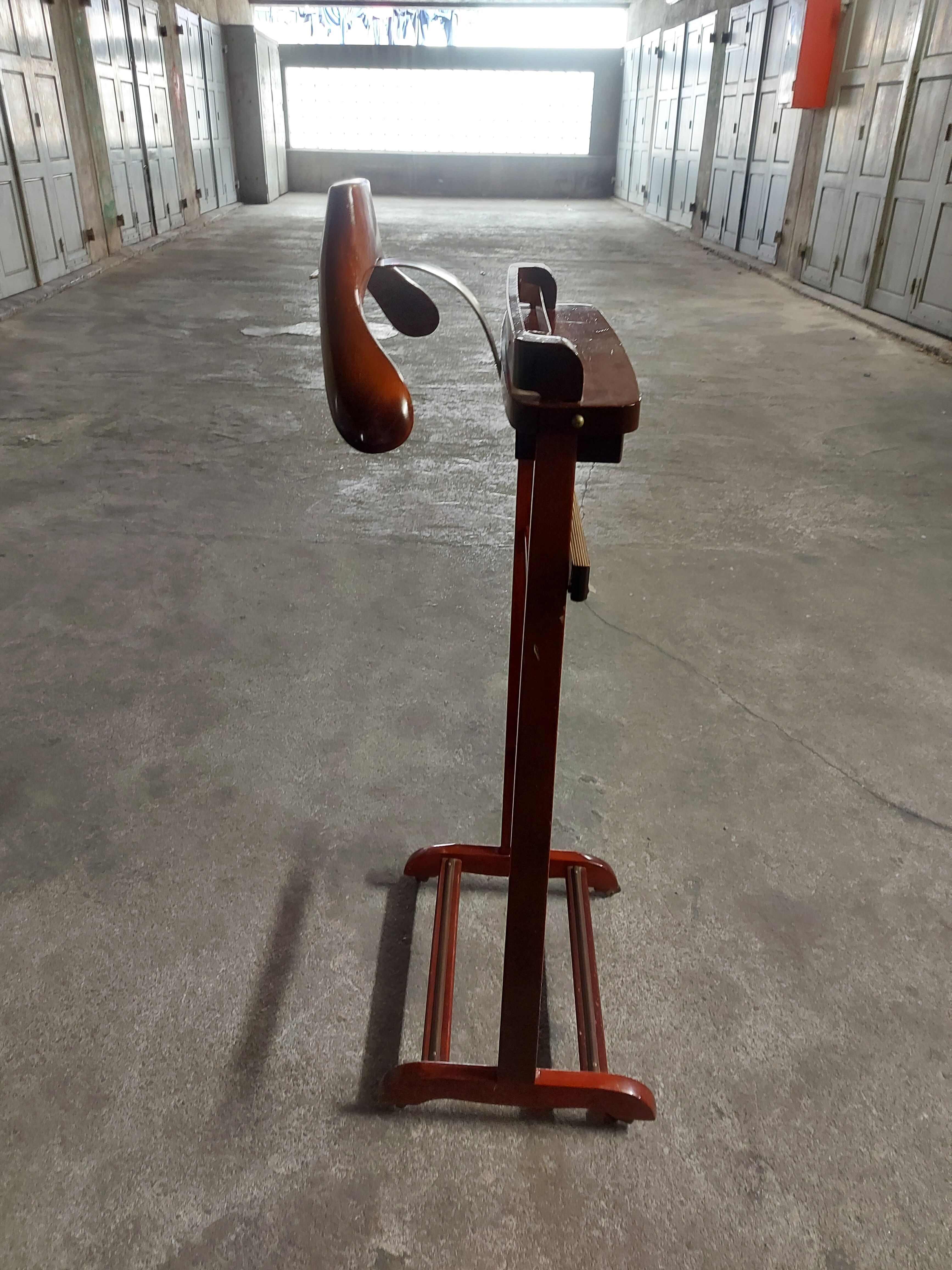 Fratelli Reguitti valet in vintage wood