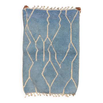 Tapis berbère Beni Ouarain bleu glacier motifs en relief - 152 x 100 cm