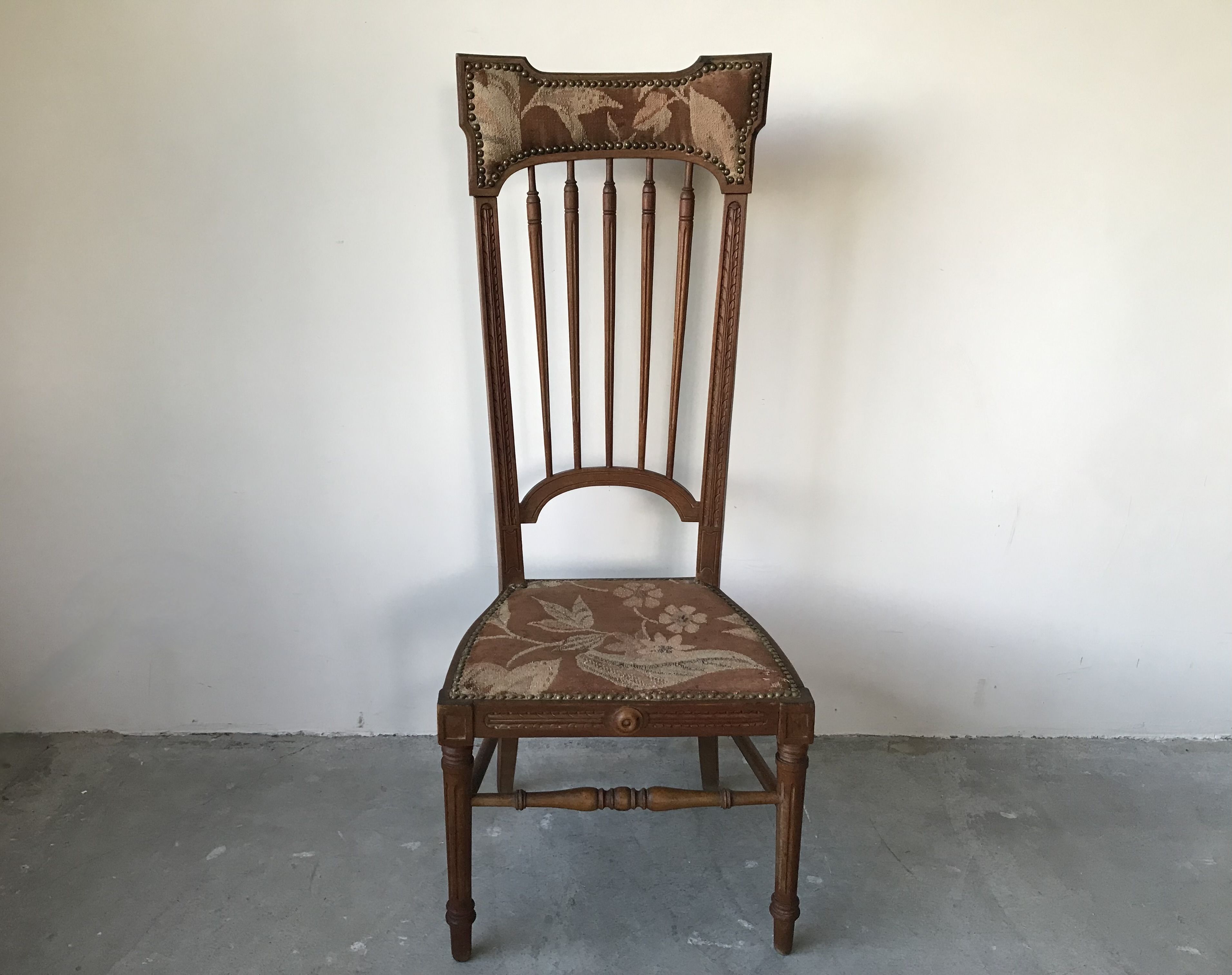 Nurse chair, Arts and Crafts spirit, early twentieth century.