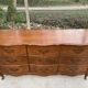 Commode américaine 9 tiroirs Bassett Furniture style Louis XV en bois massif, 1940