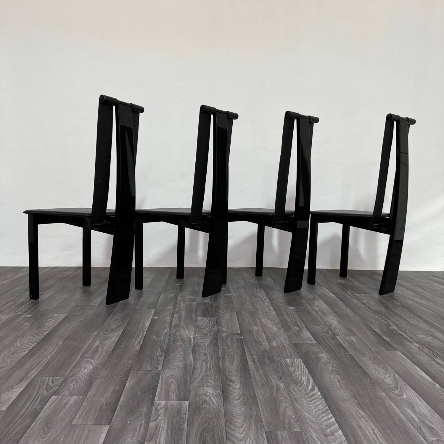 Set 4 Sedie Da Pranzo Postmoderne Design Anni ‘80 Modernariato