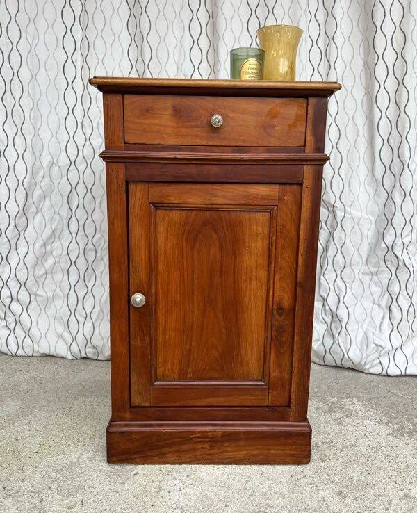 Vintage bedside table in solid wood