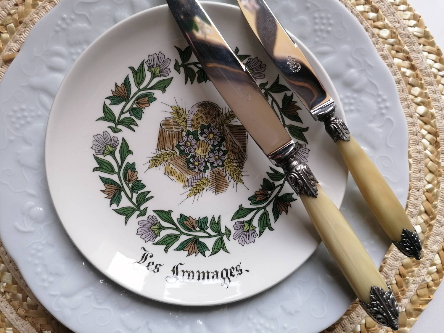 6 Gien cheese plates