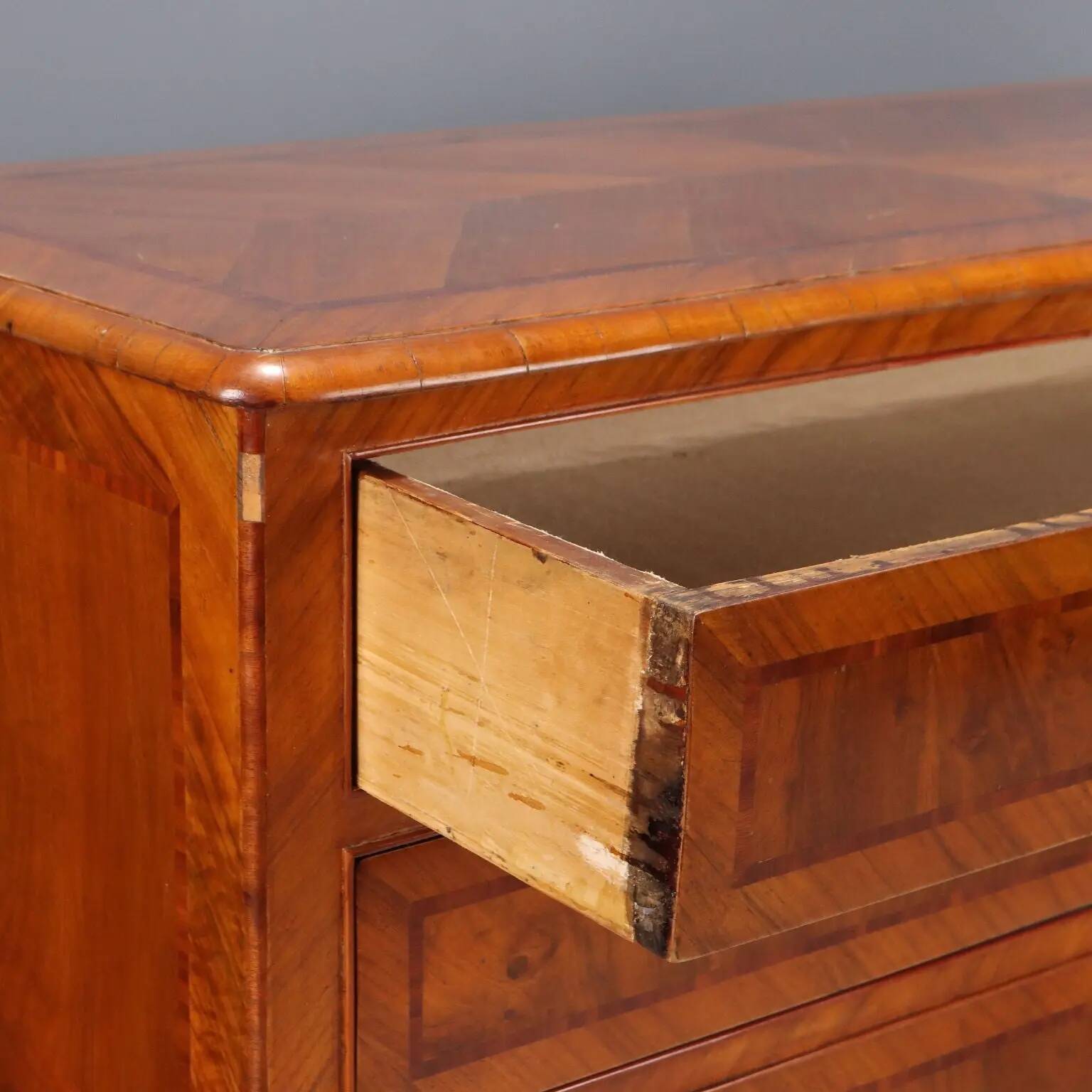 Antique neoclassical commode in poplar, Italy, 18th century