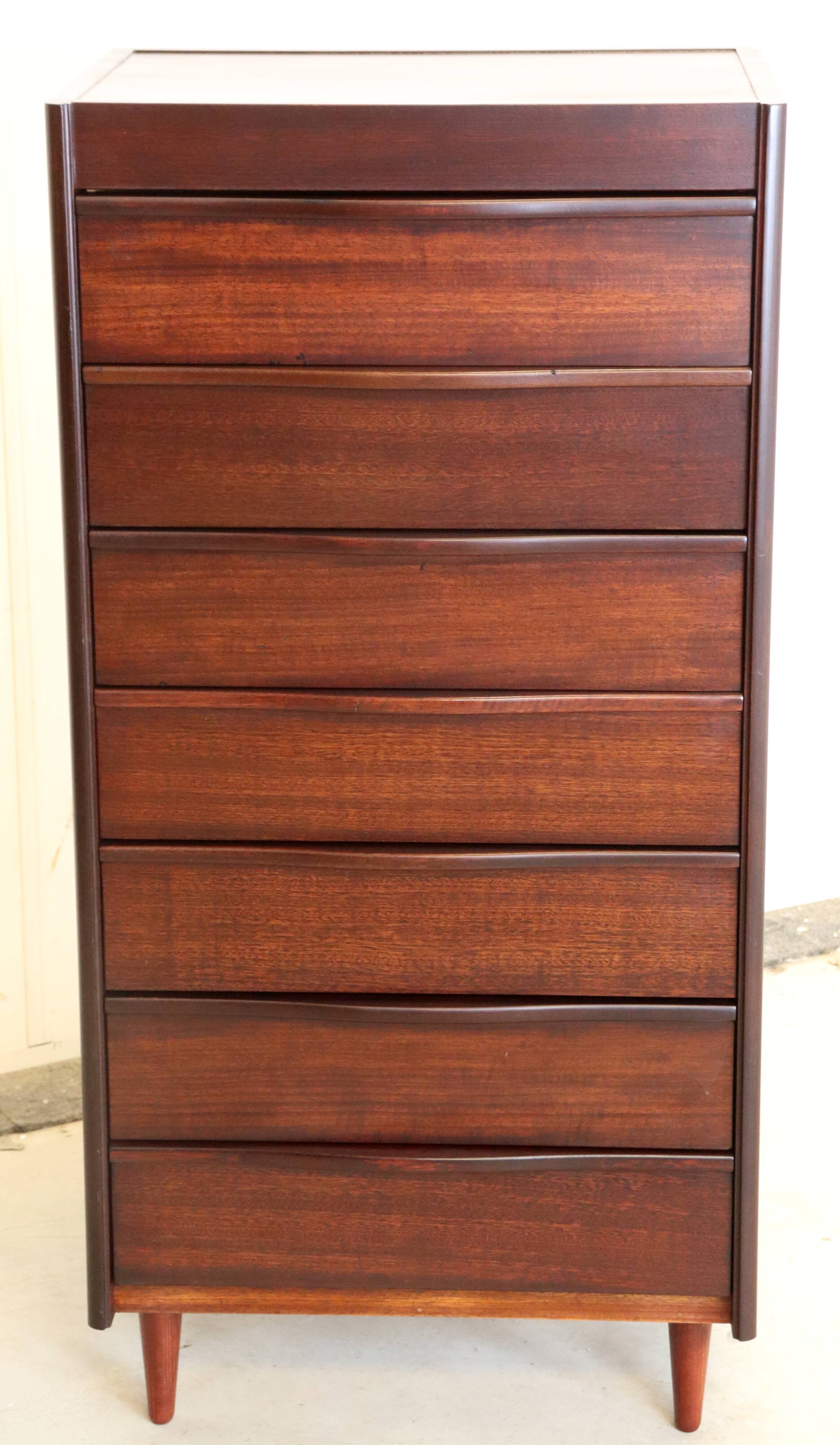 Hoge Ladekast 'Goulceby'