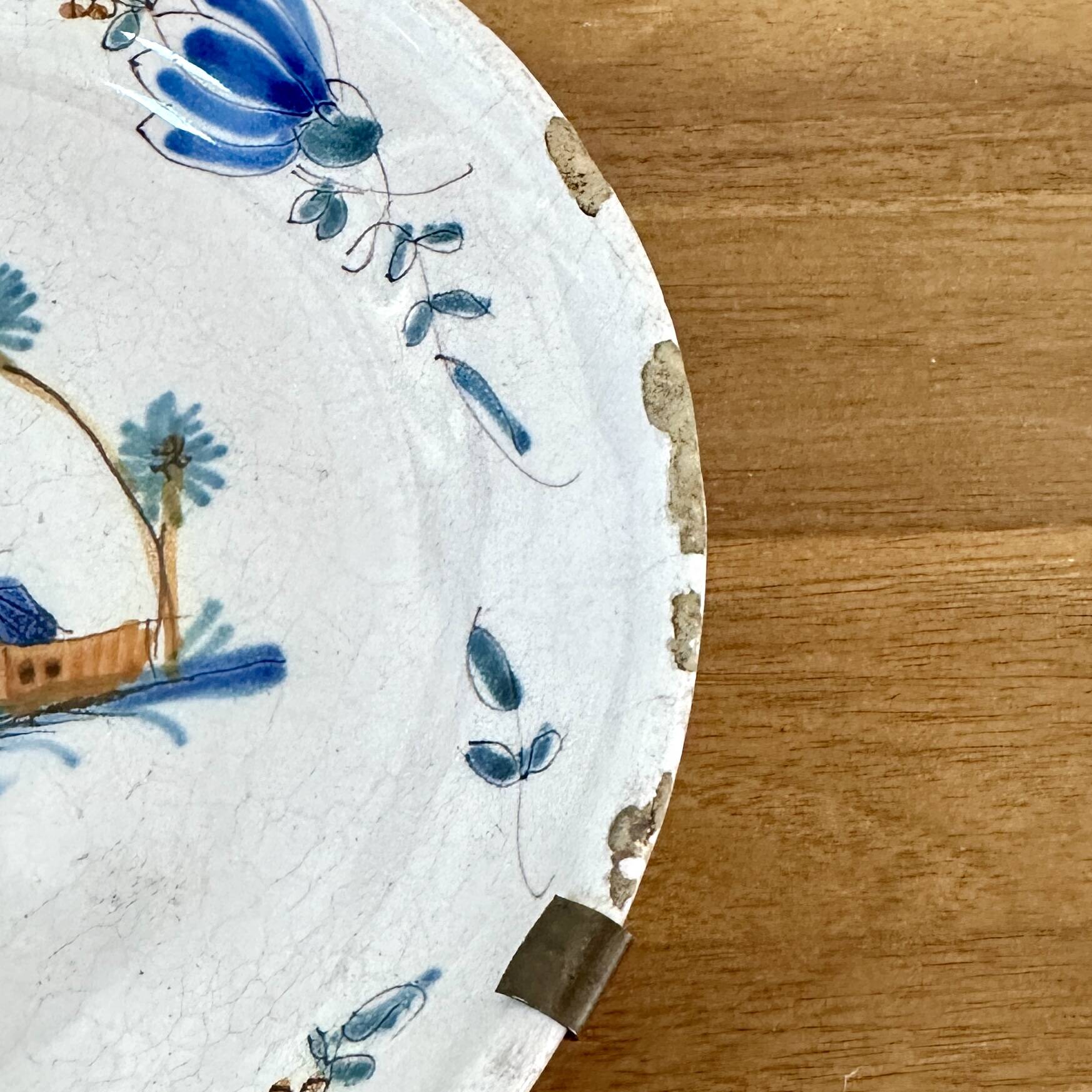 Earthenware plate with polychrome decoration - 18th century