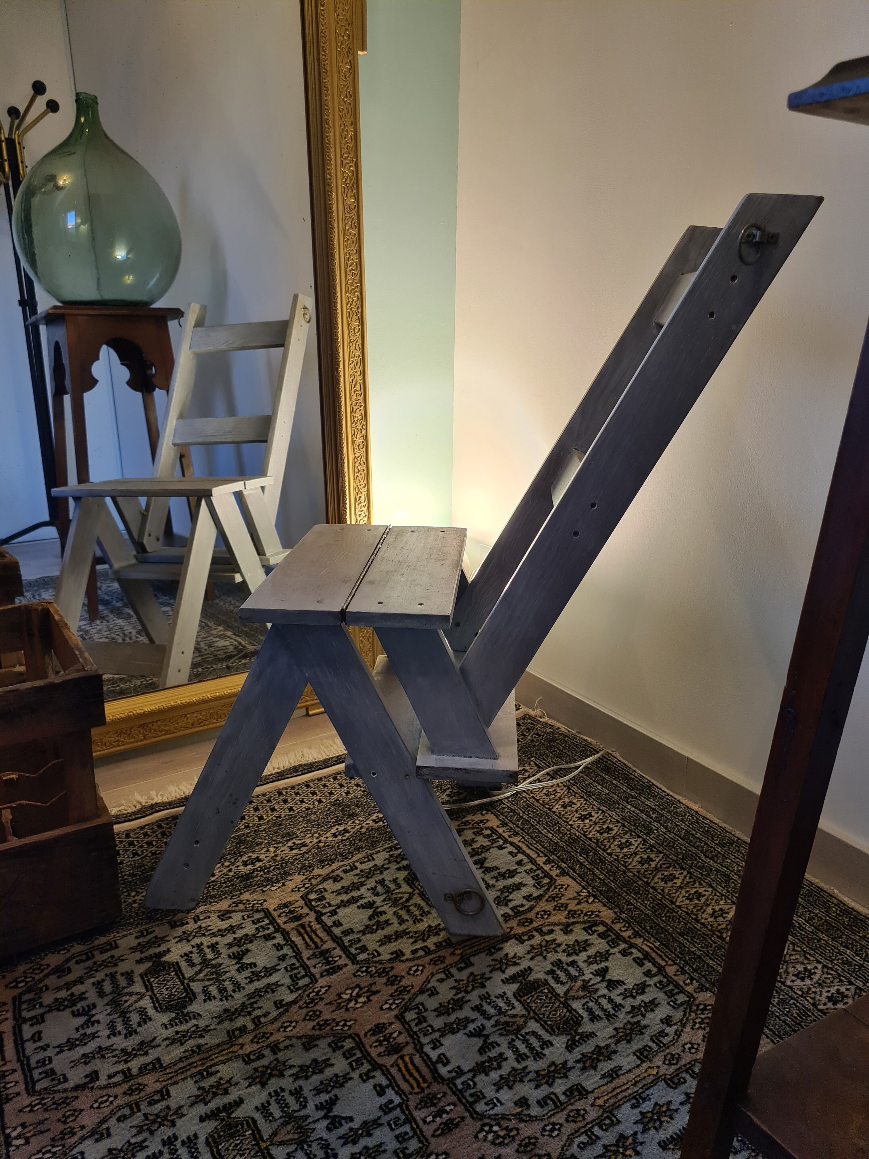 Vintage stepladder chair