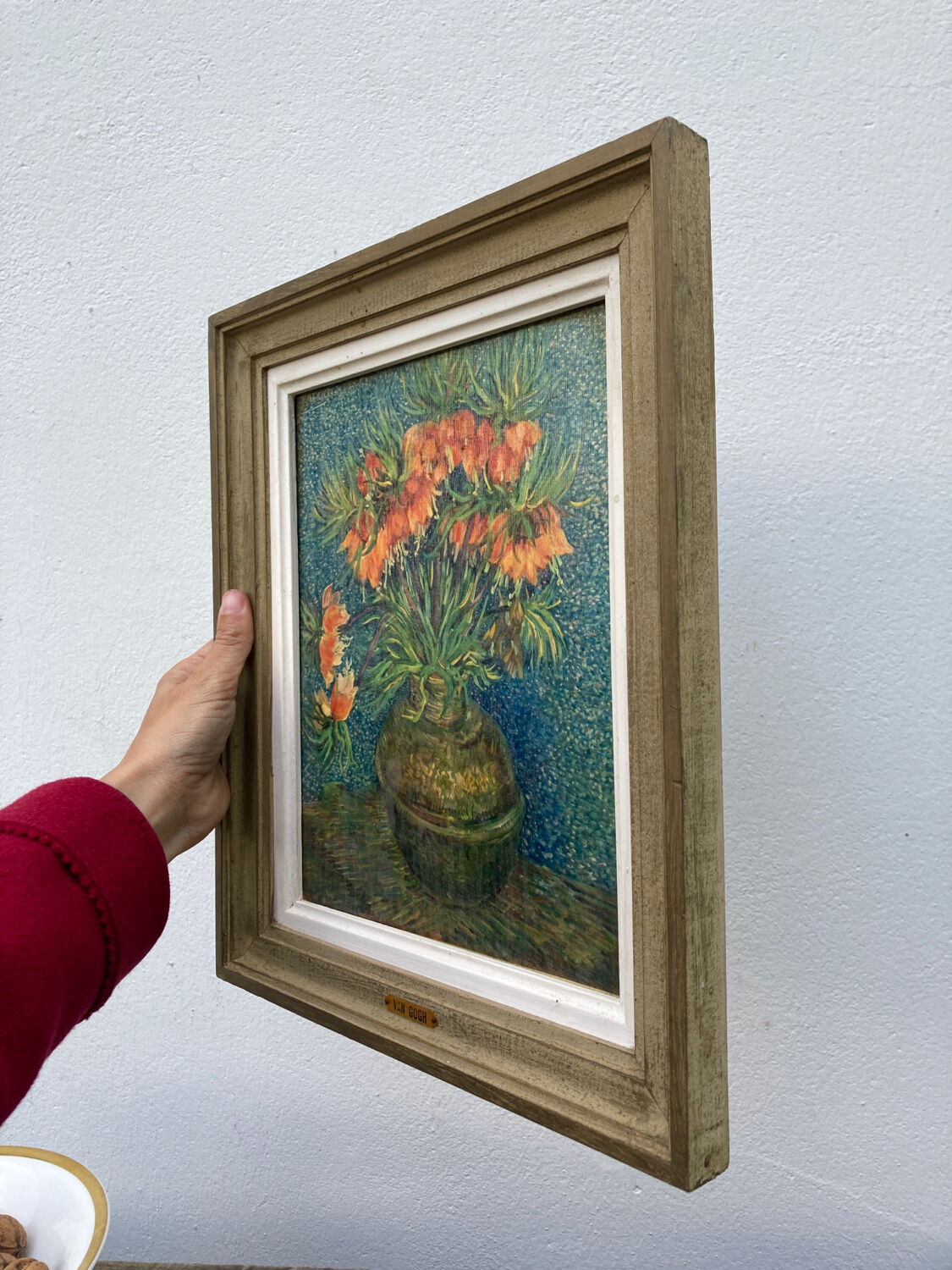 Table bouquet flowers reproduction frame wood