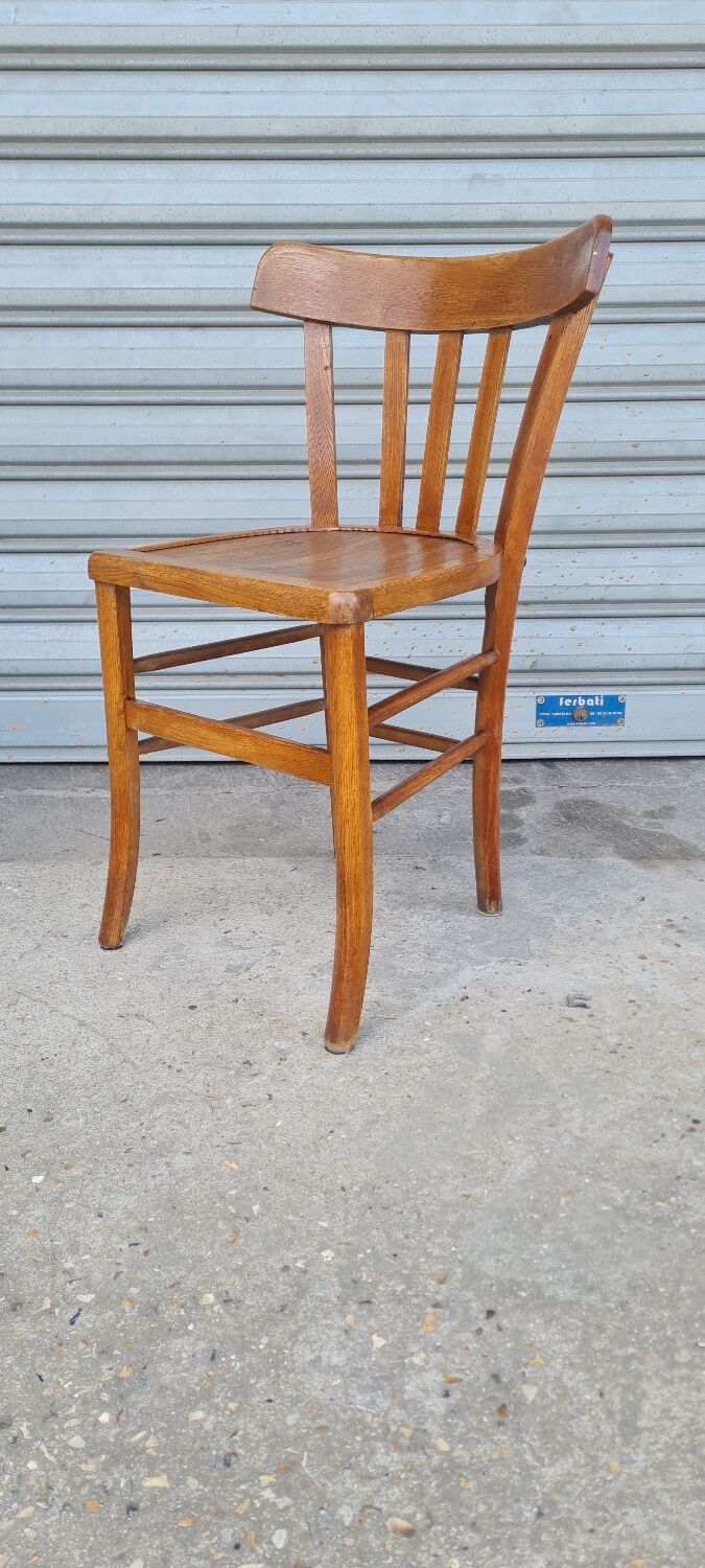 Bistro chair in solid oak