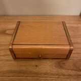 Box from the 40s-50s with a sliding wooden lid and copper.