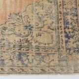 Tapis vintage en laine fait main, saumon doux et bleu marine, 183x264 cm