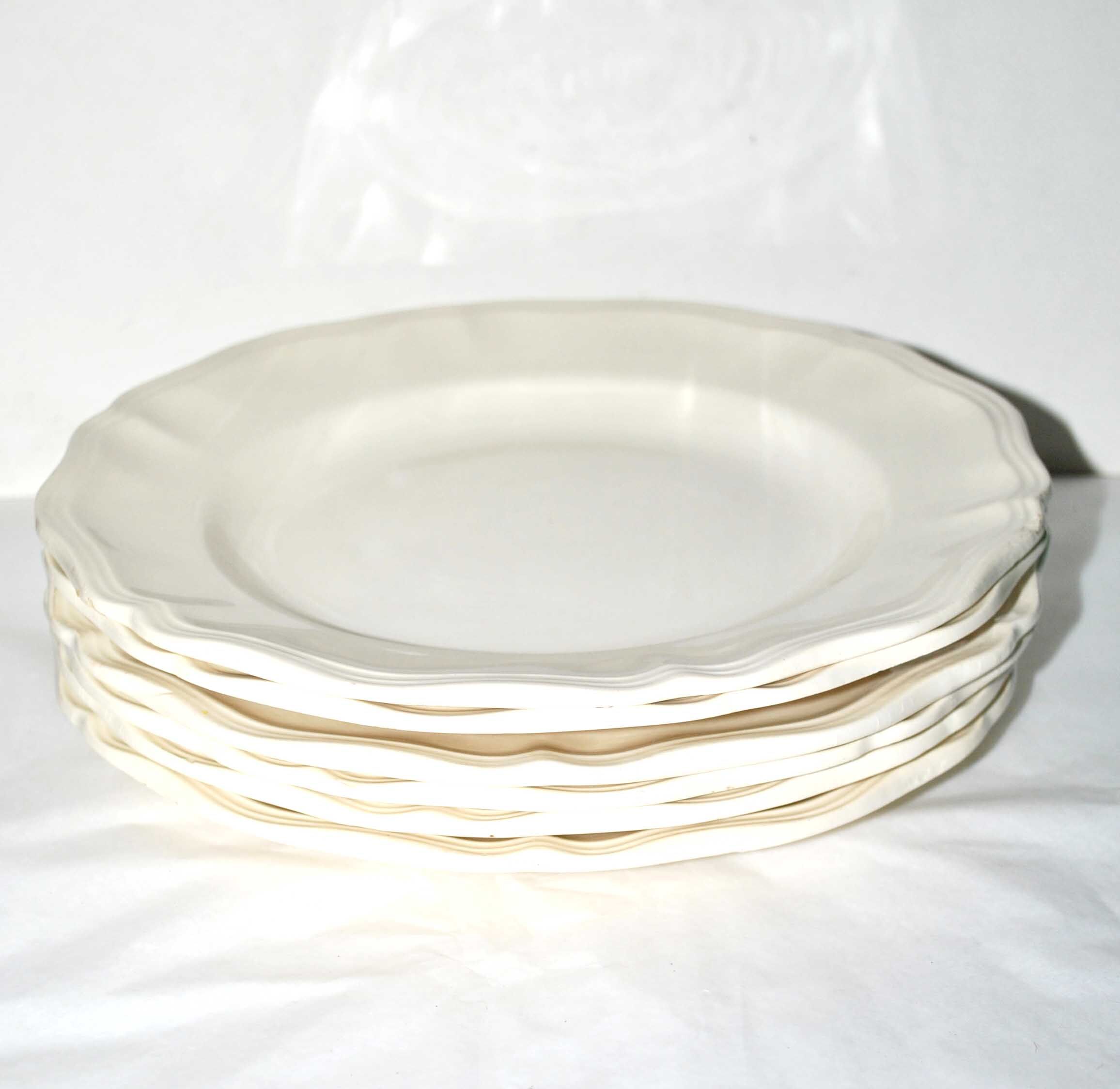 Series of 6 old plates in opaque earthenware of SARREGUEMINES Earth of iron cream 24.5cm