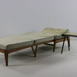 Fauteuil / lit de repos design français du milieu du siècle par George Tigien