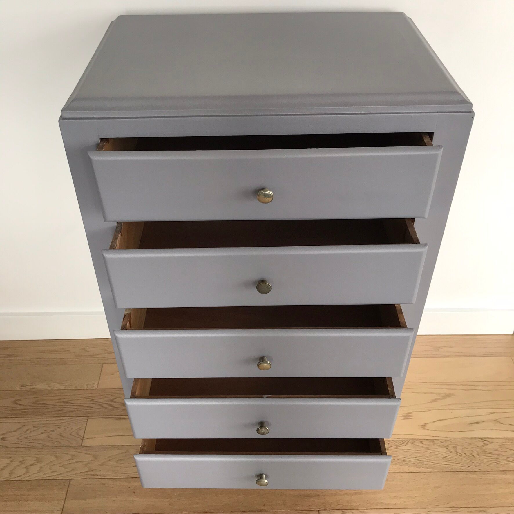 Wooden dresser painted five drawers tapered feet, vintage 60s