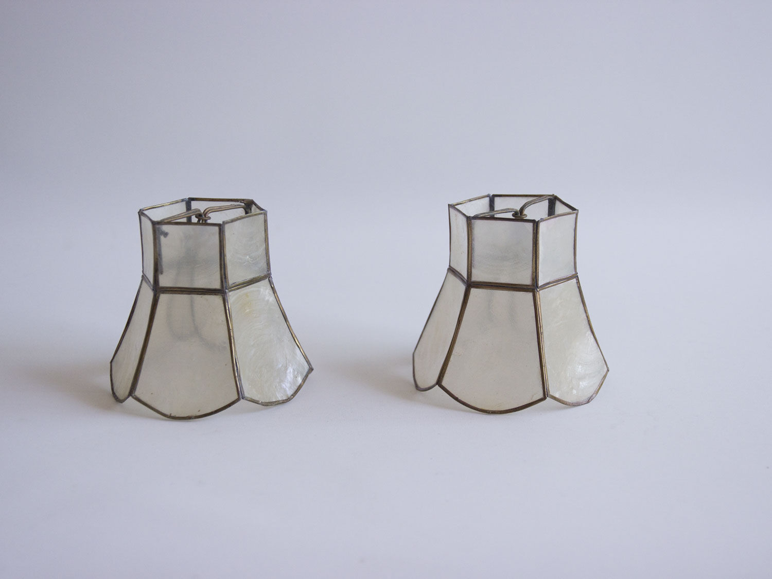 Lot of 2 lampshade in mother-of-pearl