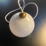 Opaline suspension