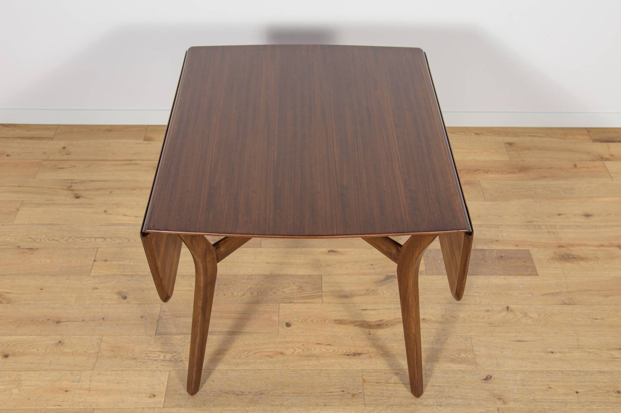 Table à manger papillon des années 50 de G-Plan, Royaume-Uni.
