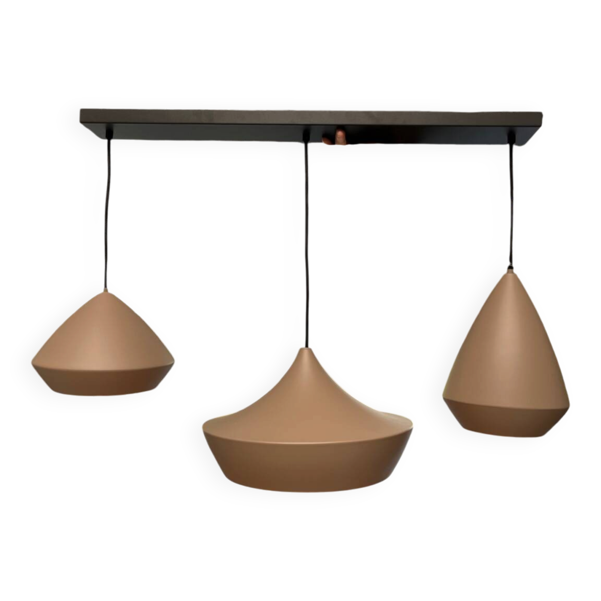 Beige metal suspension