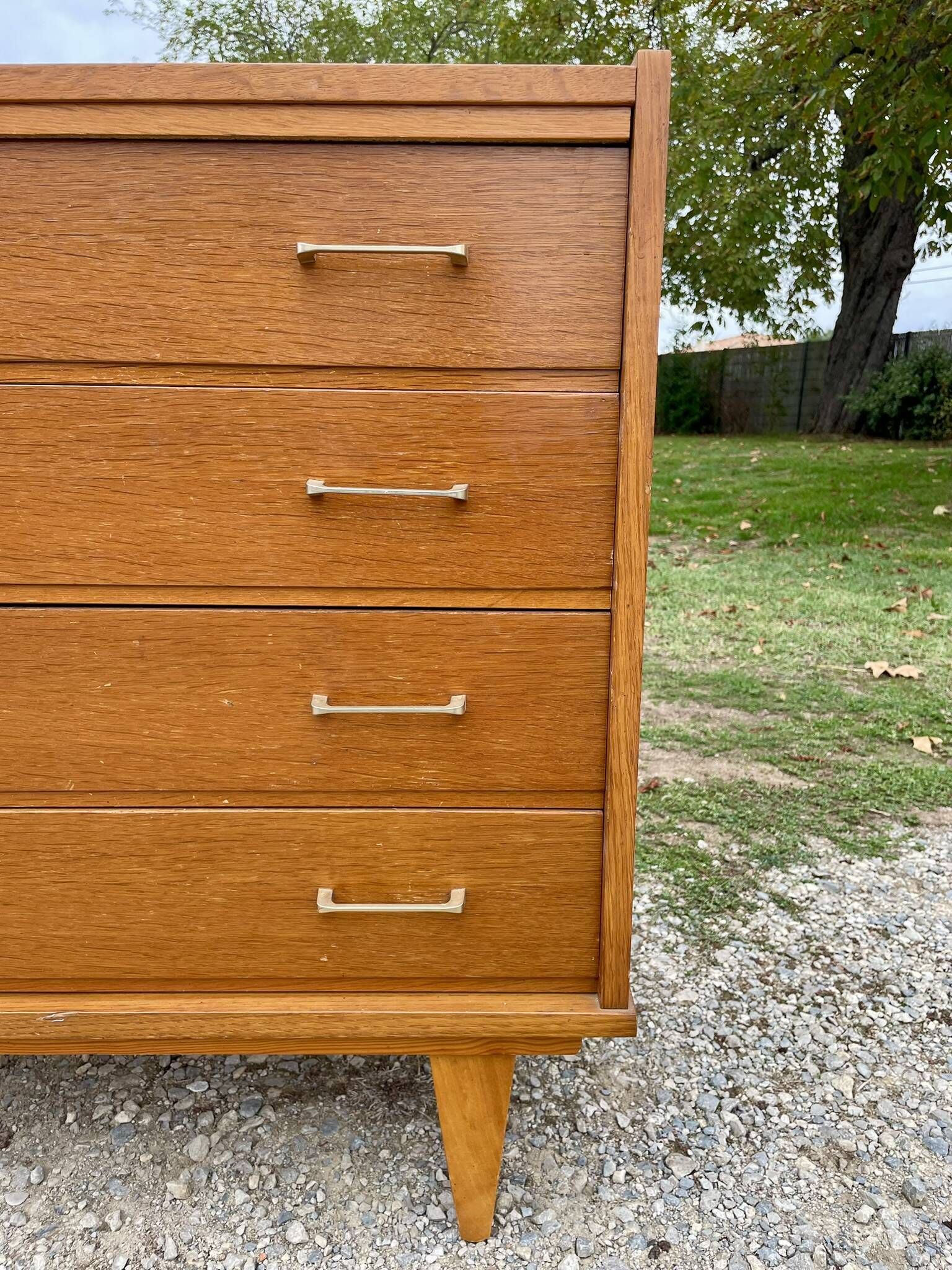 Vintage Mid-Century Scandinavian chest of drawers with tapered legs, 4 drawers, Oak, 1950s.