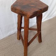 Tabouret de bar en orme esprit Olavi Hanninen