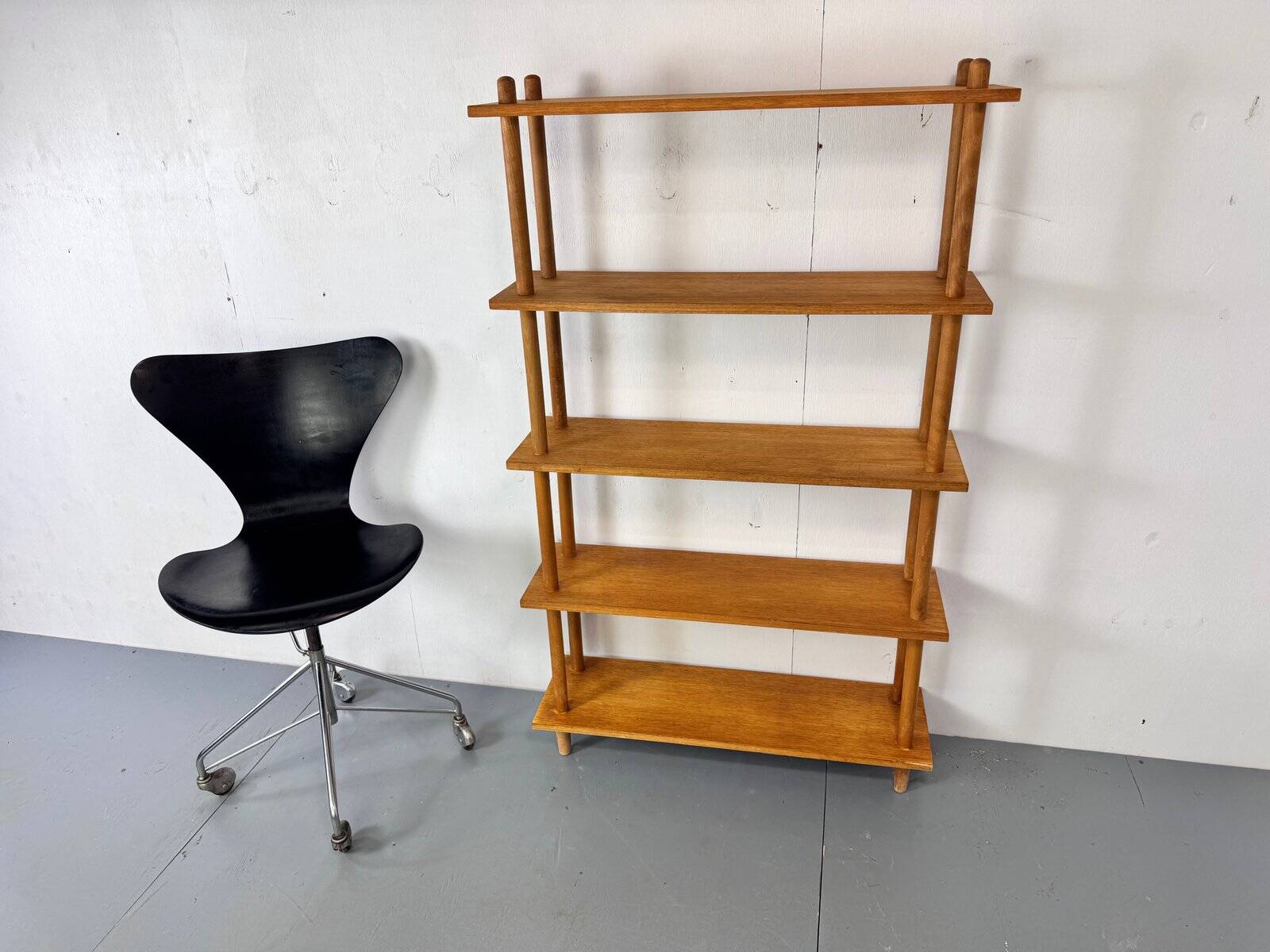 Vintage early 3117 swivel desk chair by Arne Jacobsen for Fritz Hansen, 1955
