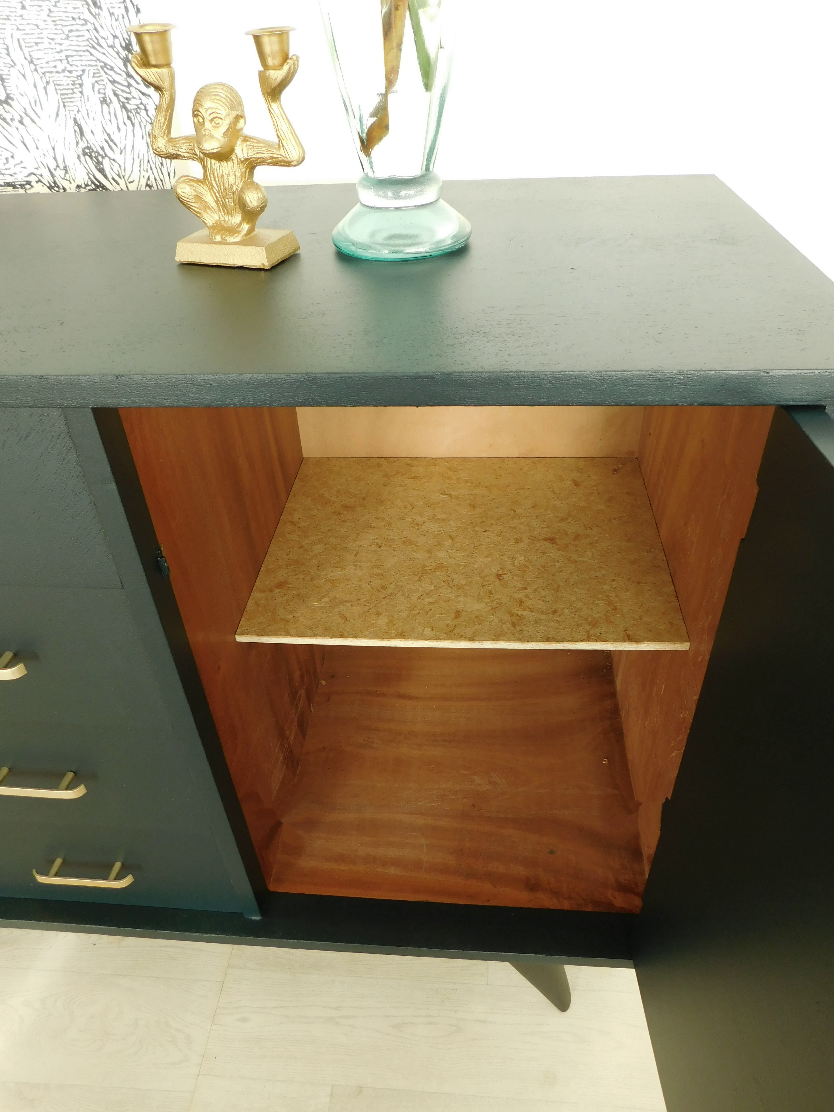 Dark green vintage chest of drawer