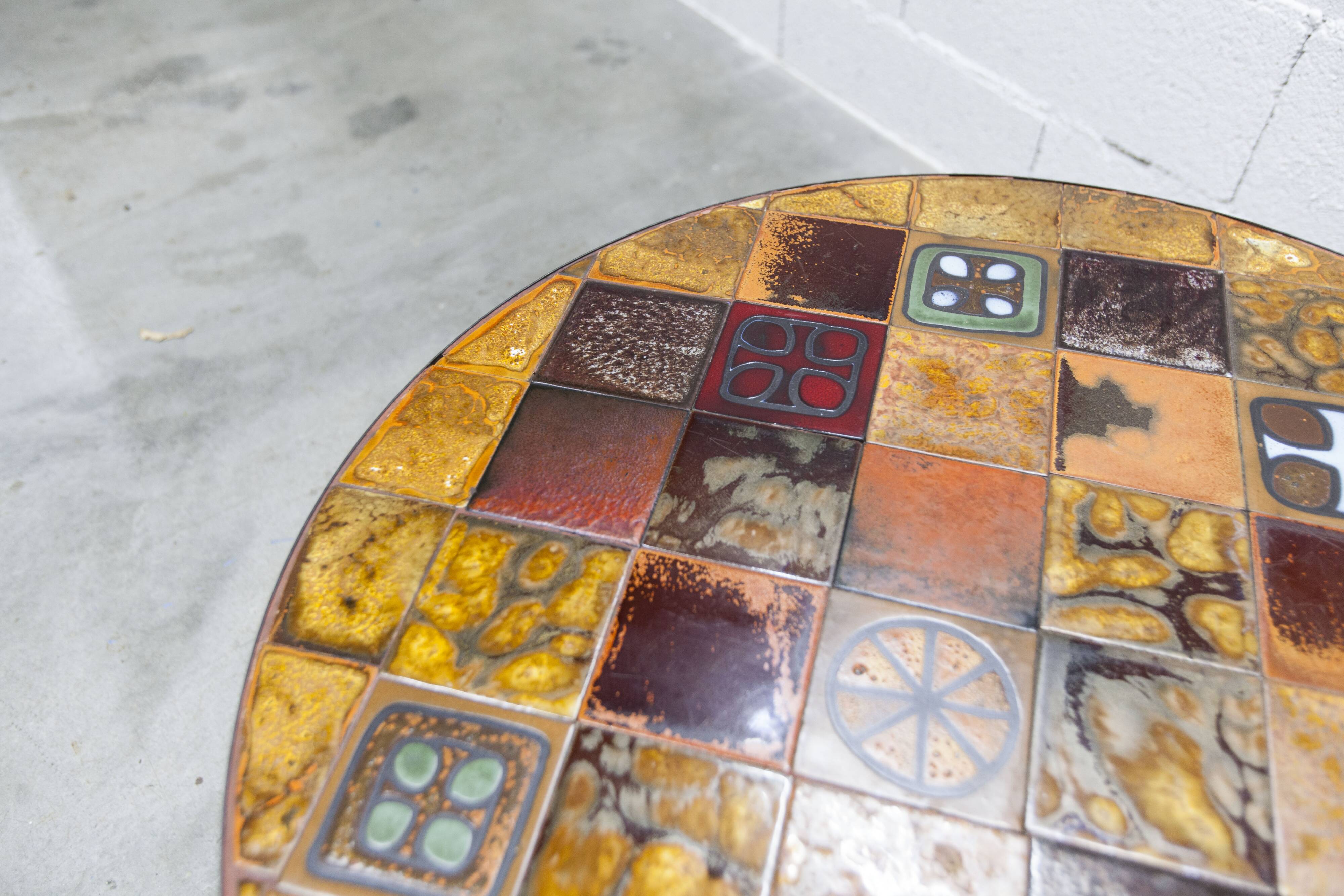 Table basse ronde céramique de Jean Gregorieff