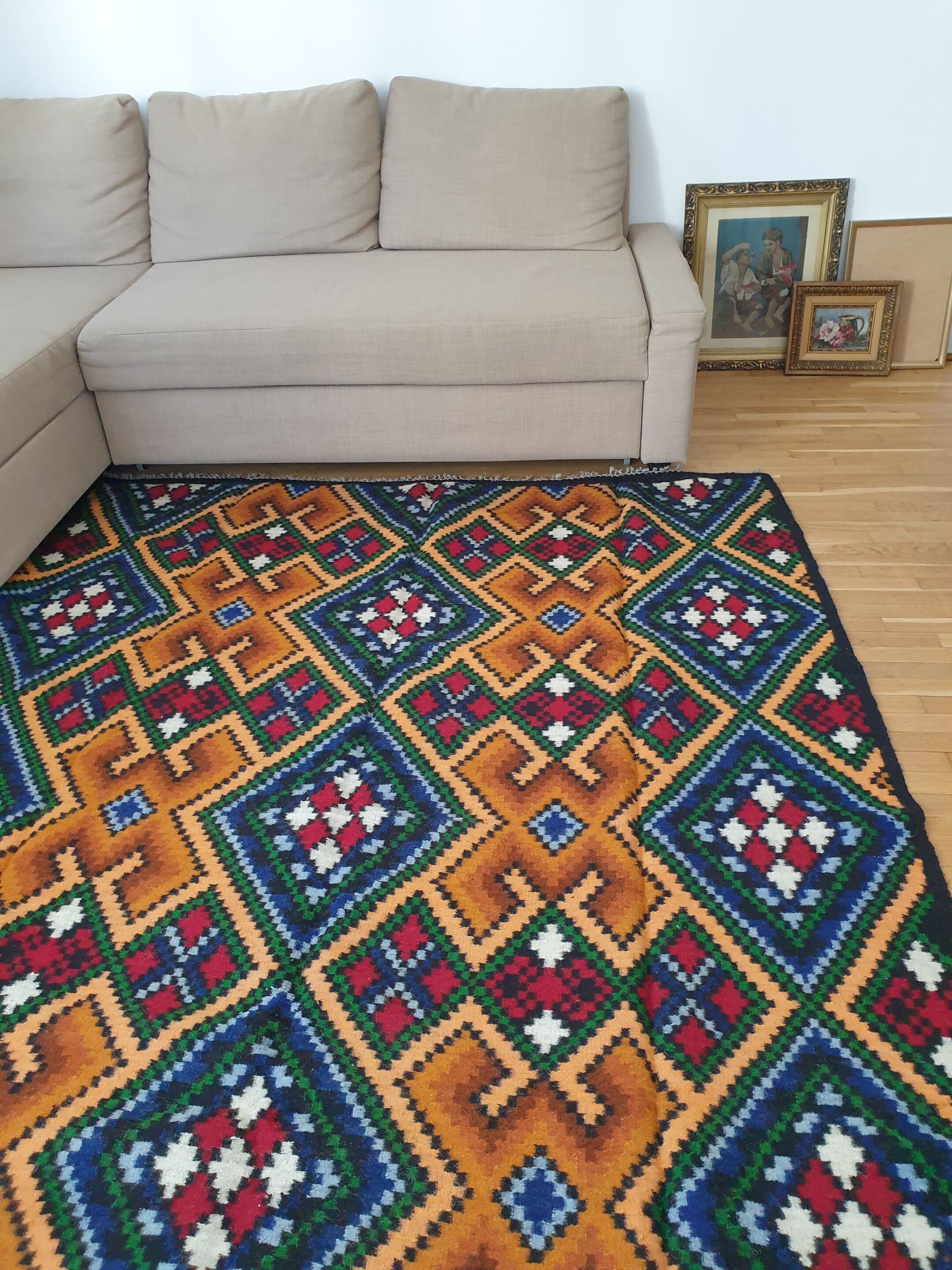 Romanian rug handwoven in wool