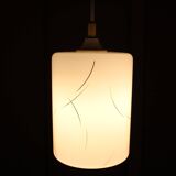 Suspension lustre en opaline et or années 1960