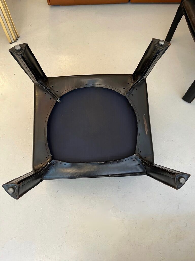 Pair of Lounge armchairs CAB 414 by Cassina circa 1970