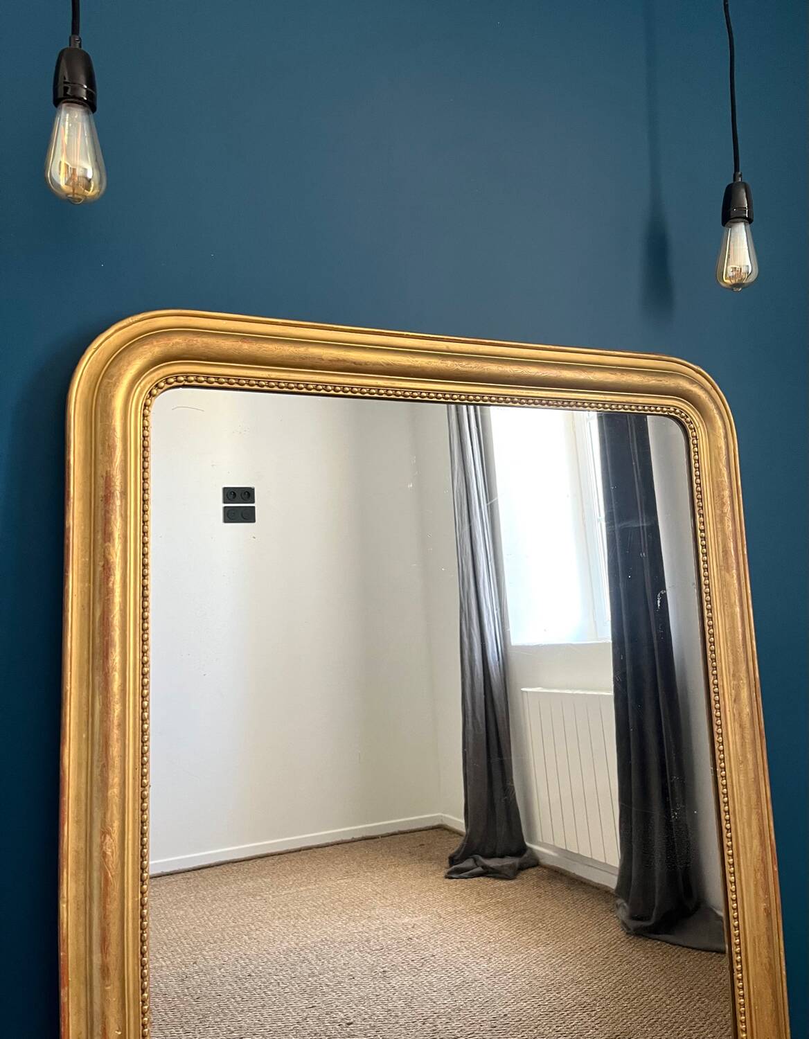 Louis-Philippe beaded mirror gilded with gold leaf, mercury glass, 138cm/103cm