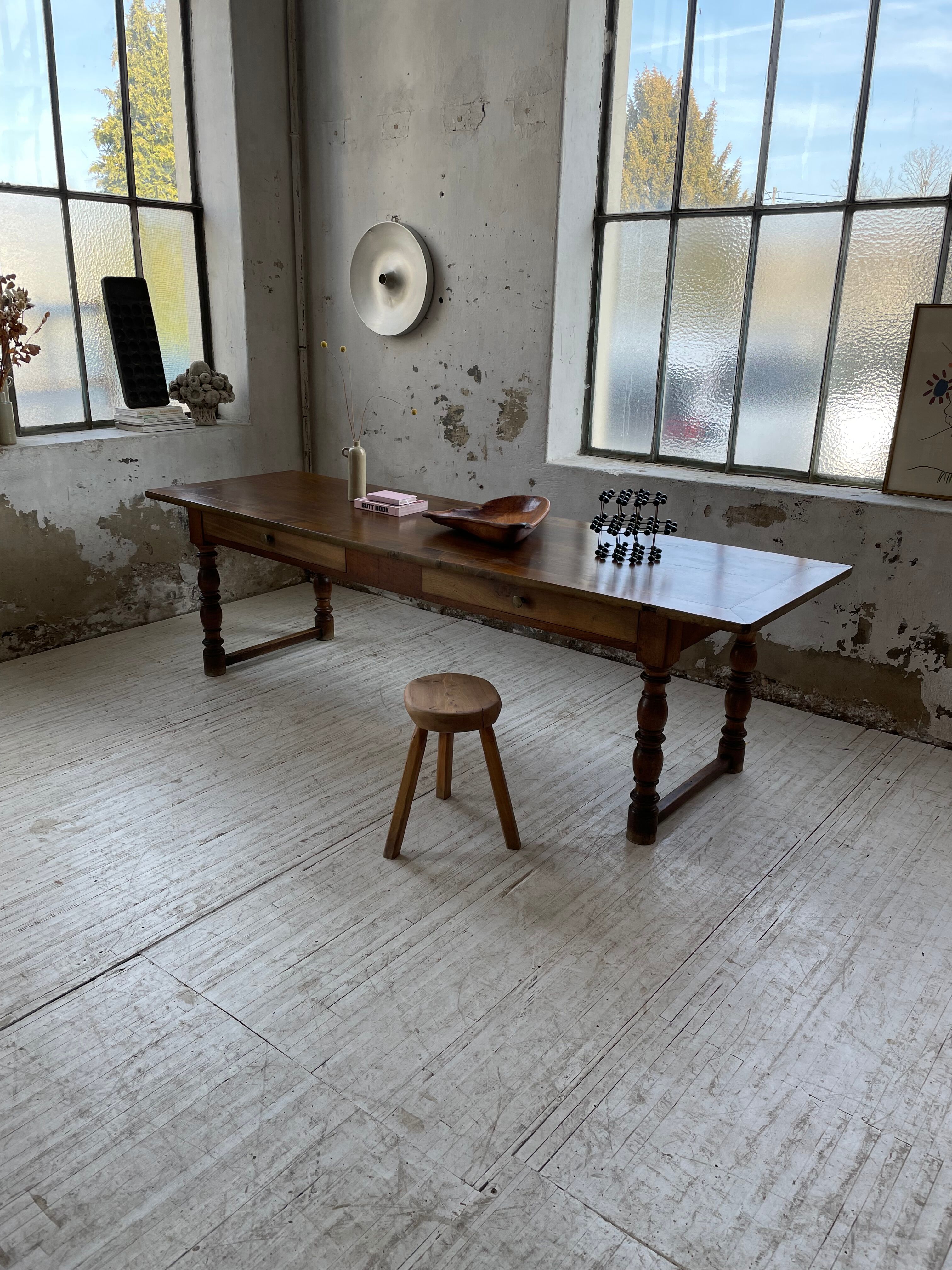 Table of draper firm walnut 260cm