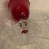 6 red bubbled puffed glasses on foot