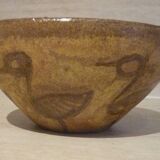 Chamotte clay bowl with bird decoration