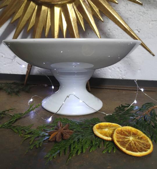 Standing cut, porcelain compotier
