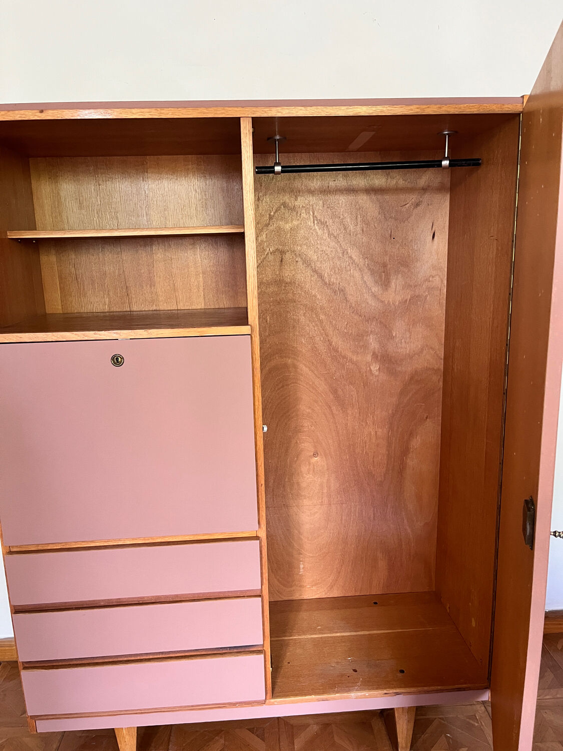 Wardrobe & chest of drawers old pink and wood