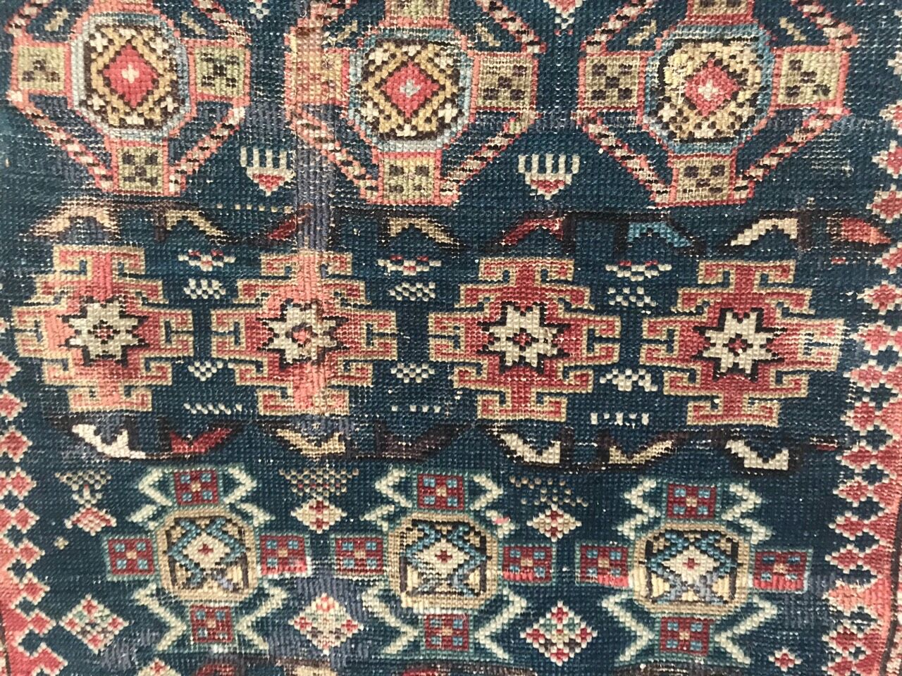 Old caucasian rug shirawan 19th handmade 105x148 cm