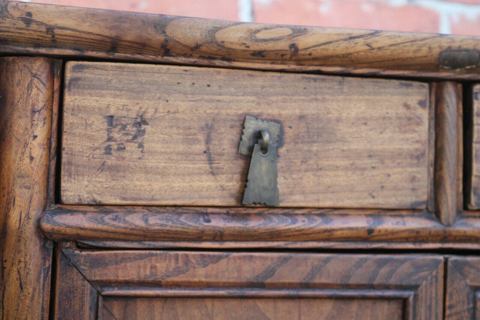 Armoire chinoise du XIXème.