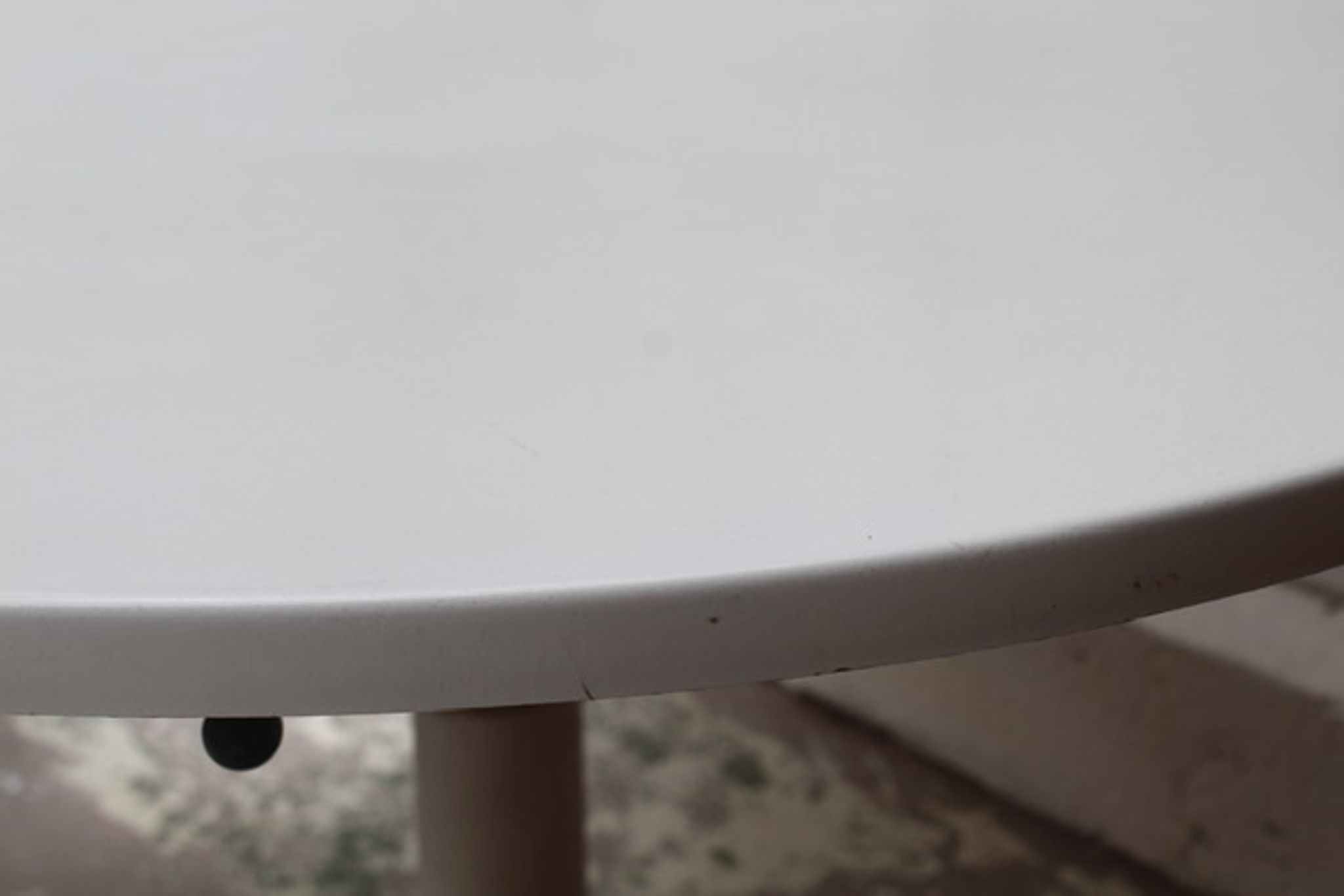 Table ronde basse ou haute seventies
