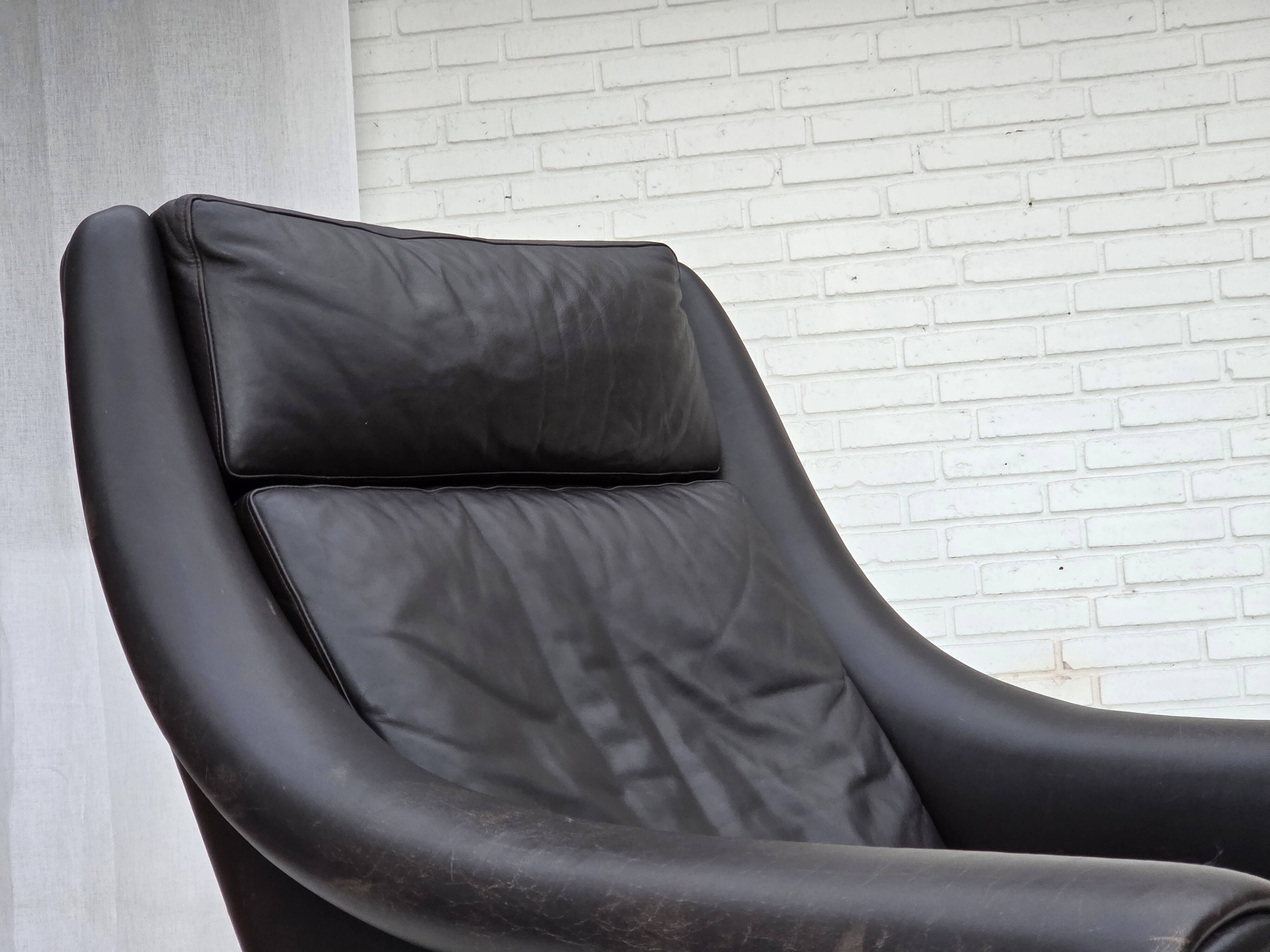 1960s, Danish highback swivel armchair by Aage Christensen, leather.