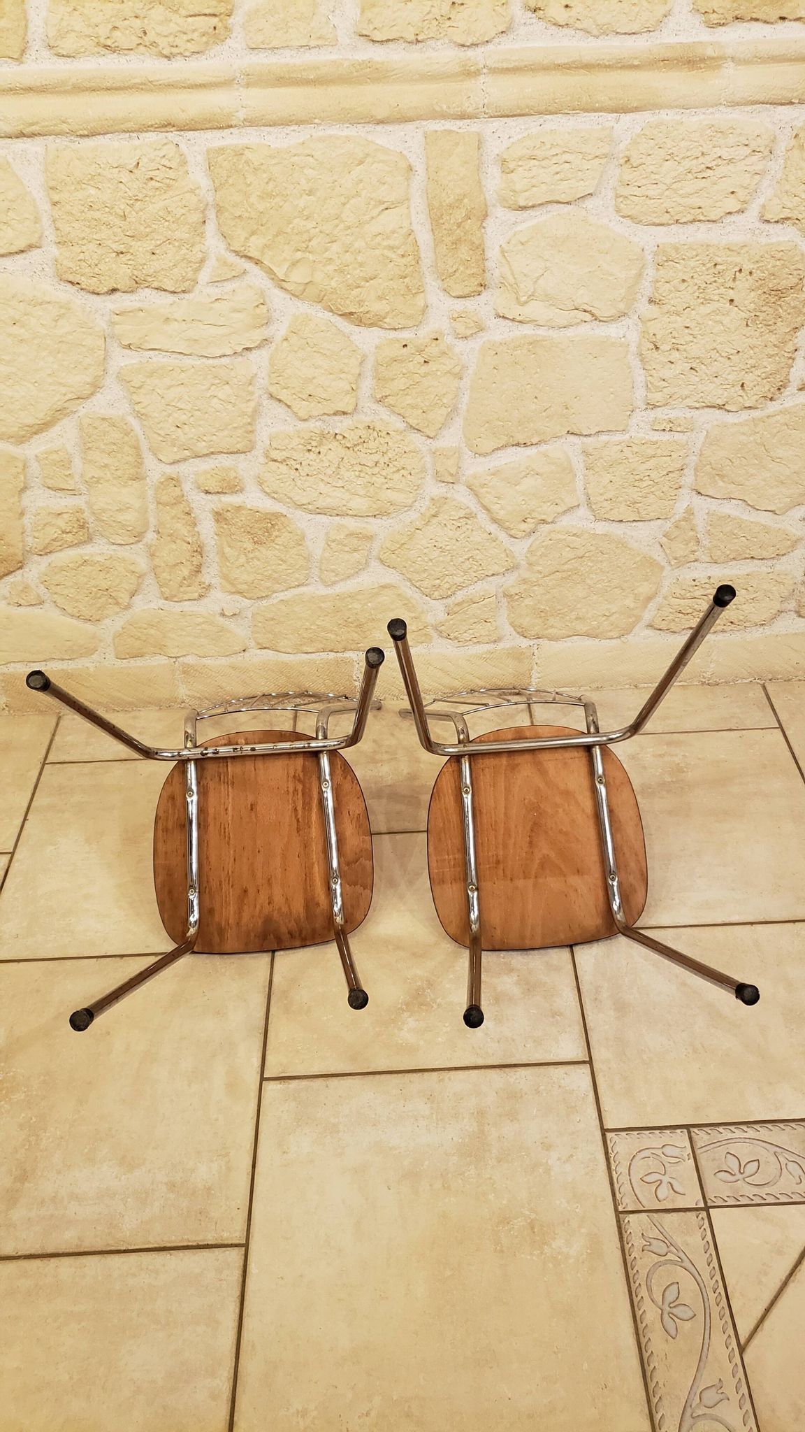 Paire de chaises, années 1970
