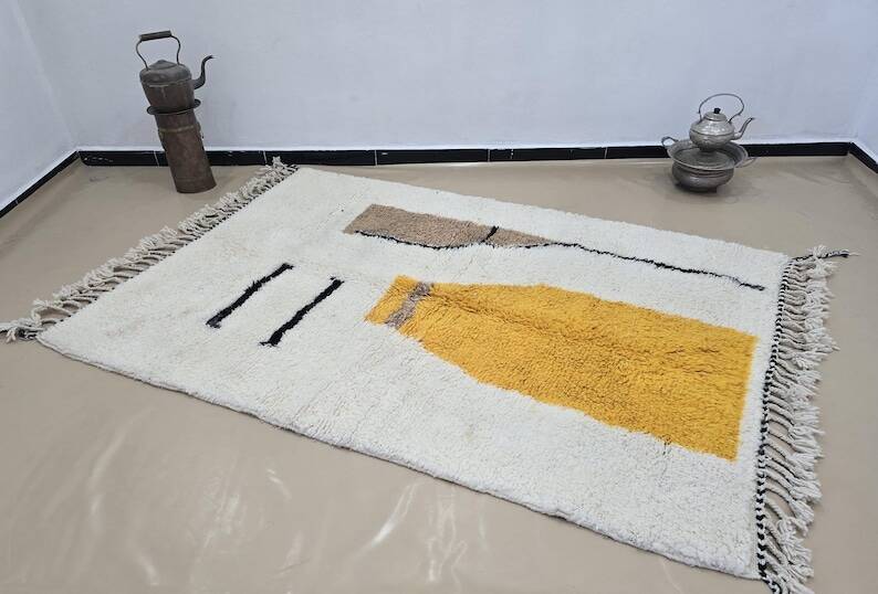 Handmade wool rug 250cmx150cm