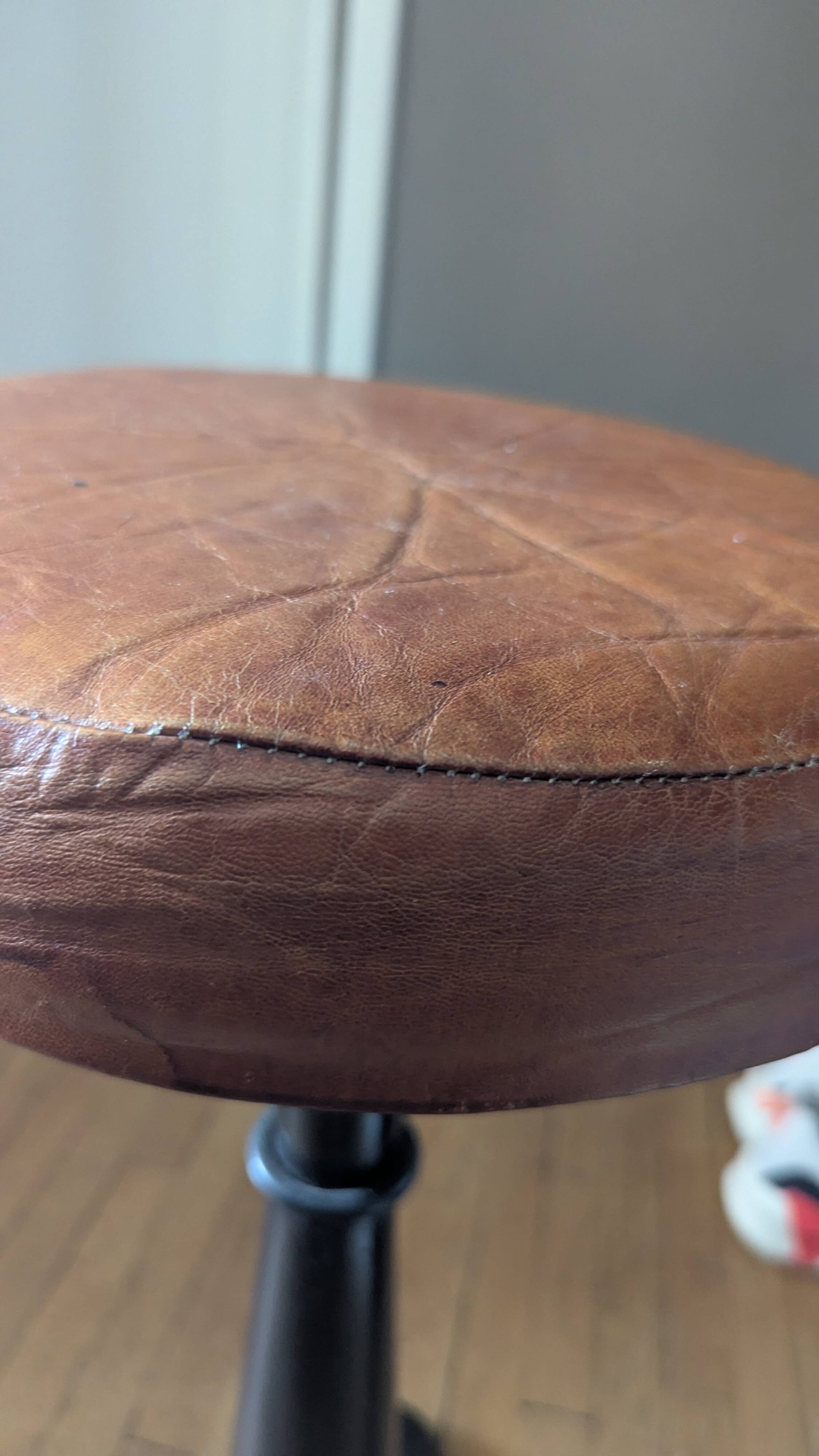 Tabouret en fonte Singer